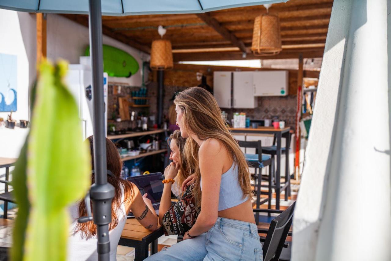La Ventana Azul Surf Hostel Лас-Пальмас-де-Гран-Канария Экстерьер фото