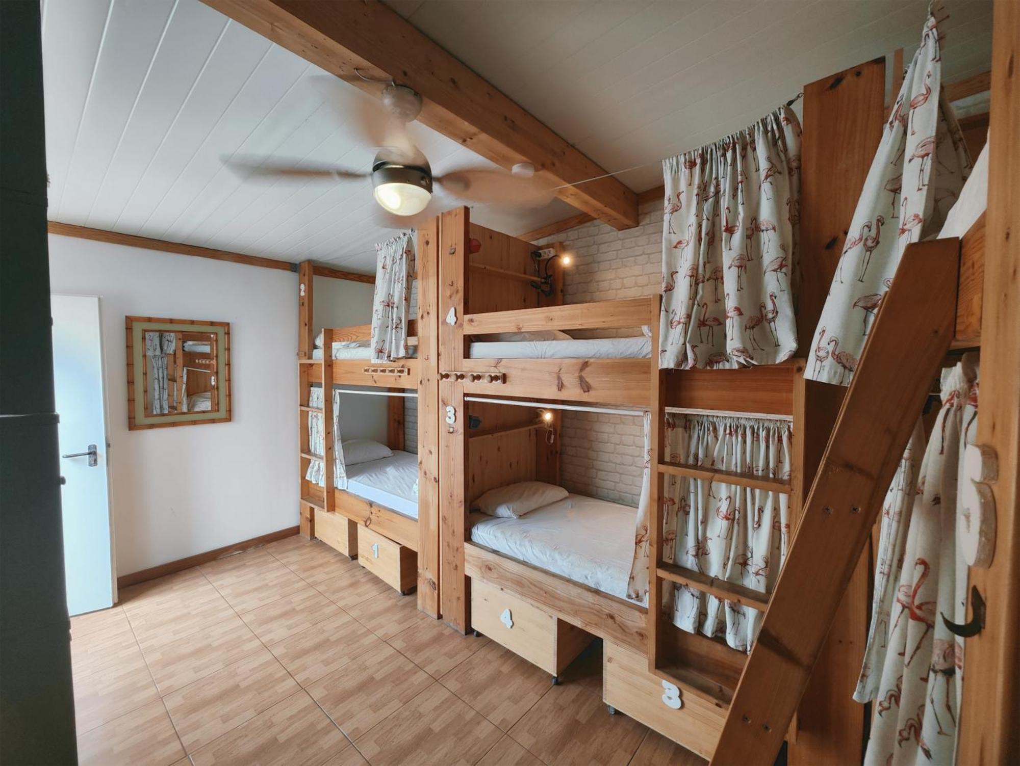 La Ventana Azul Surf Hostel Лас-Пальмас-де-Гран-Канария Экстерьер фото