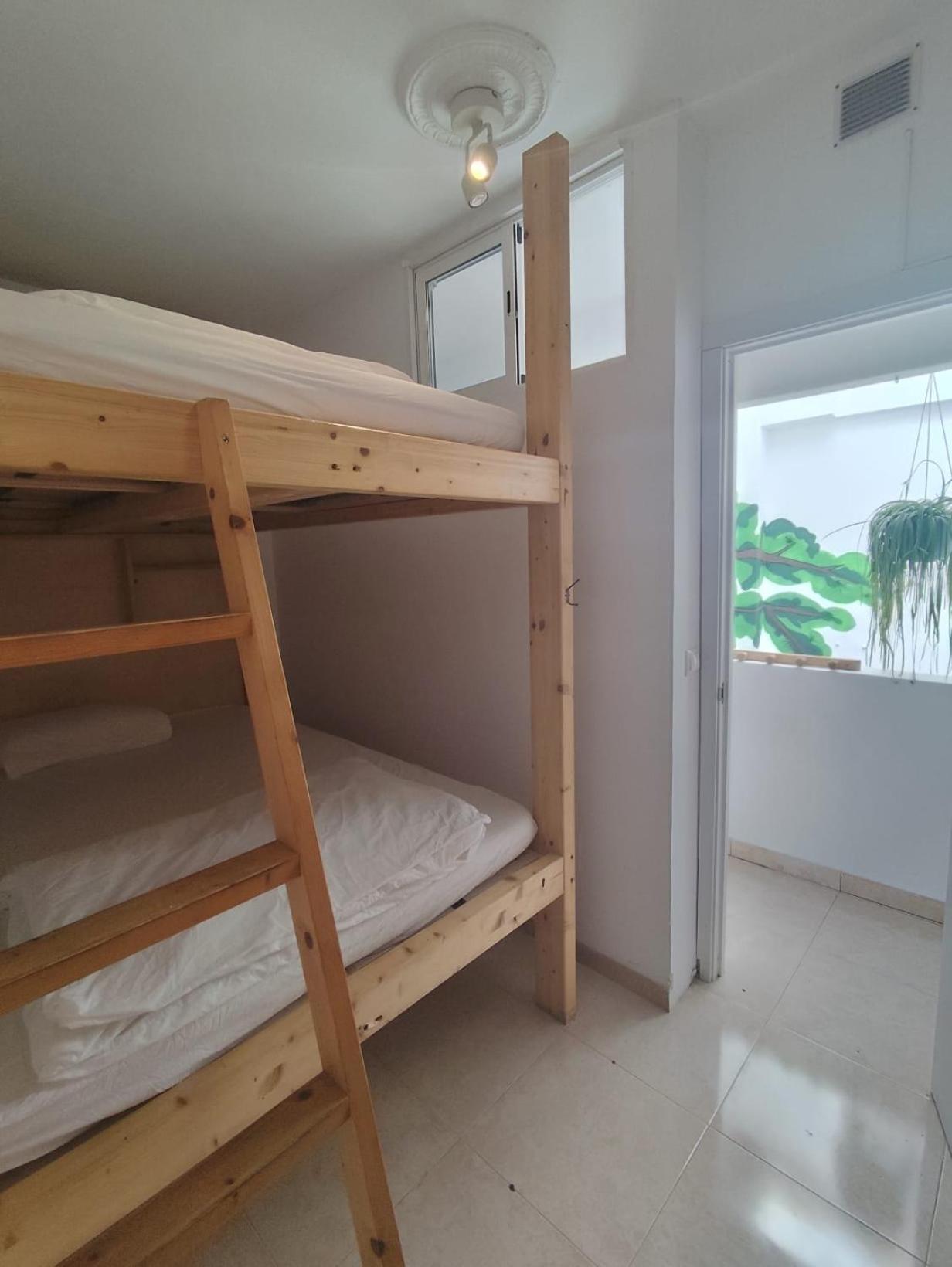 La Ventana Azul Surf Hostel Лас-Пальмас-де-Гран-Канария Экстерьер фото